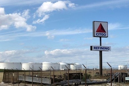 La subasta de acciones de la matriz Citgo debería detenerse, dice ministro venezolano